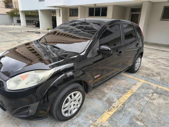 FORD FIESTA 1.6 MPI HATCH 8V FLEX 4P MANUAL FORD FIESTA 1.6 MPI HATCH 8V FLEX 4P MANUAL